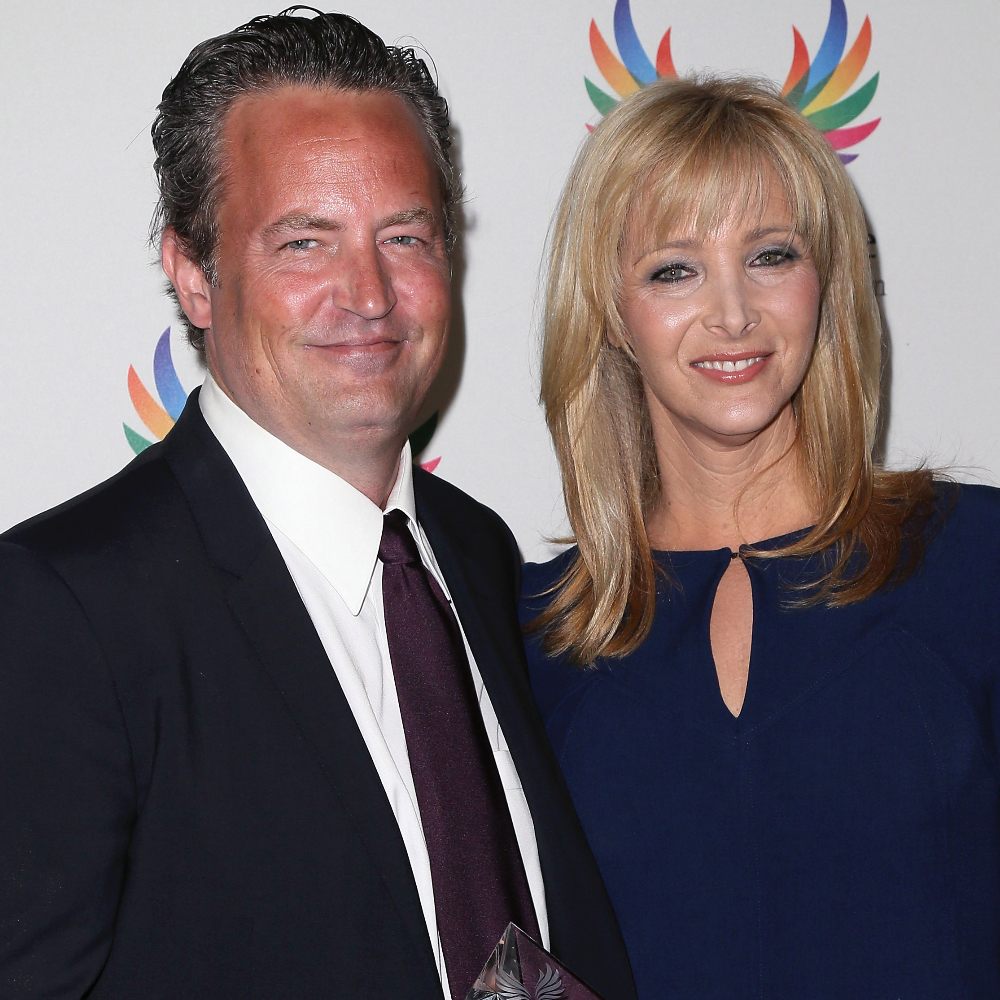 Matthew Perry gave Lisa Kudrow the cookie time jar from Friends