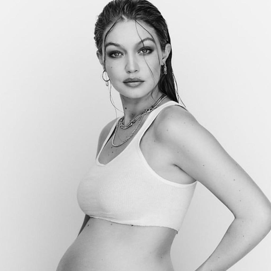 Gigi Hadid baby bumps 