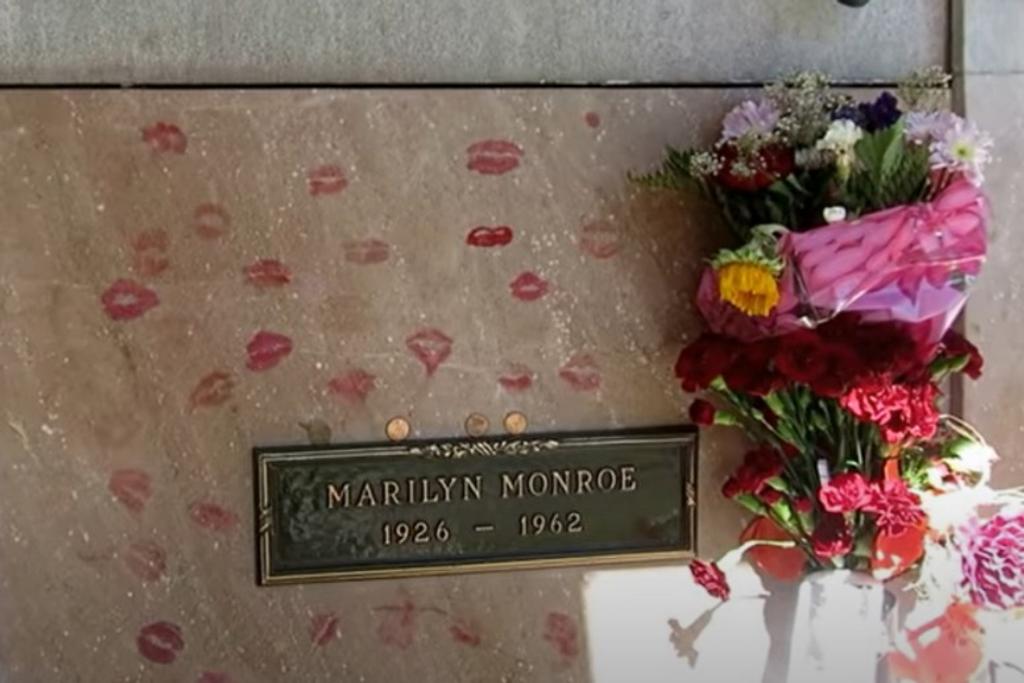Marilyn Monroe Celeb Gravestones