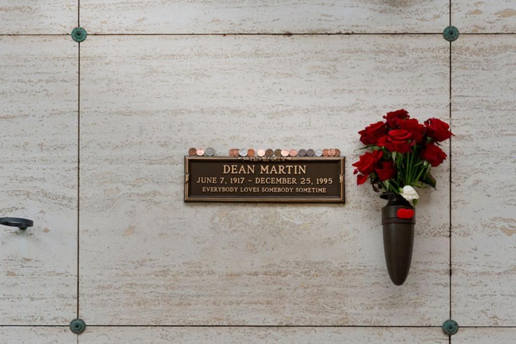 Dean Martin Celeb Gravestones
