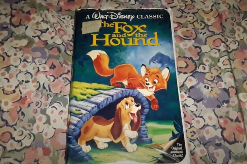 The Fox and the Hound VHS Tape