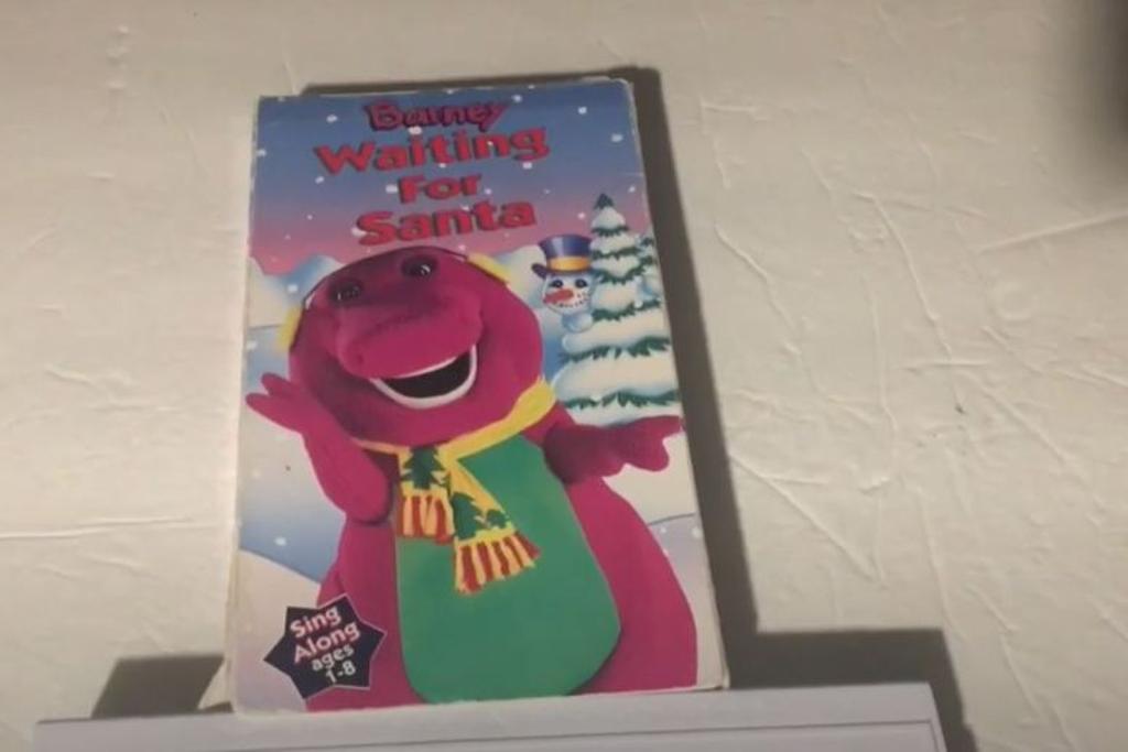 VHS Fortune Barney Santa