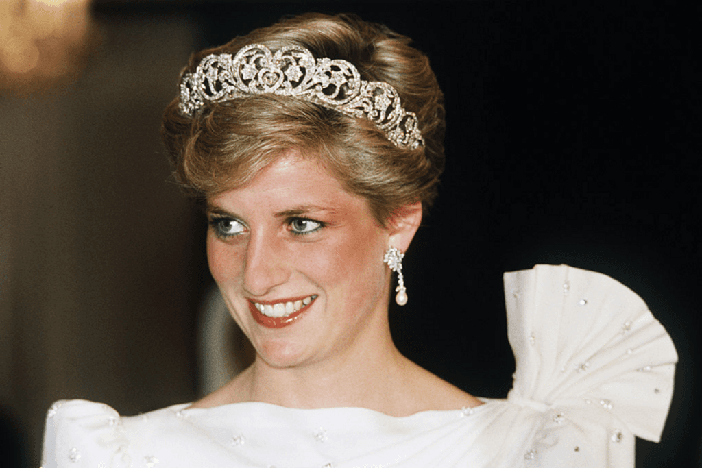 Princess Diana, Tiara, Rules