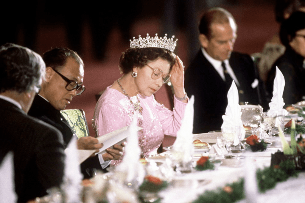 Queen Elizabeth, Royal, Dinner
