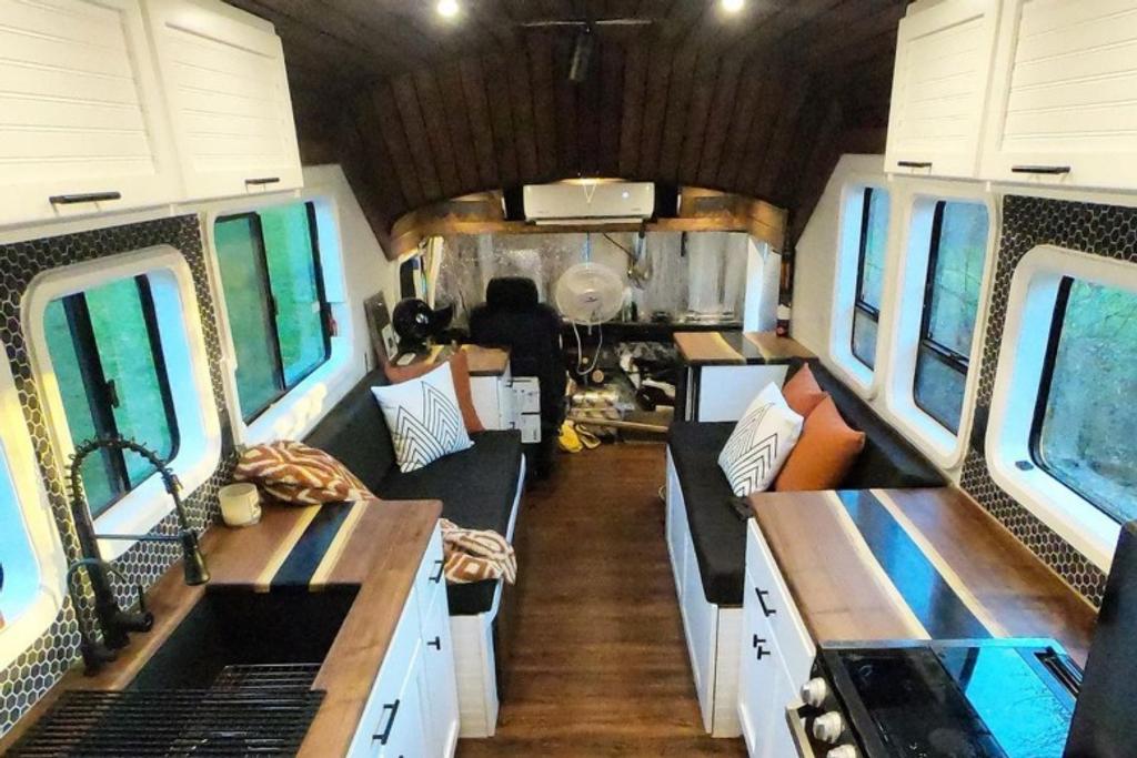 DIY Bus Dream Home