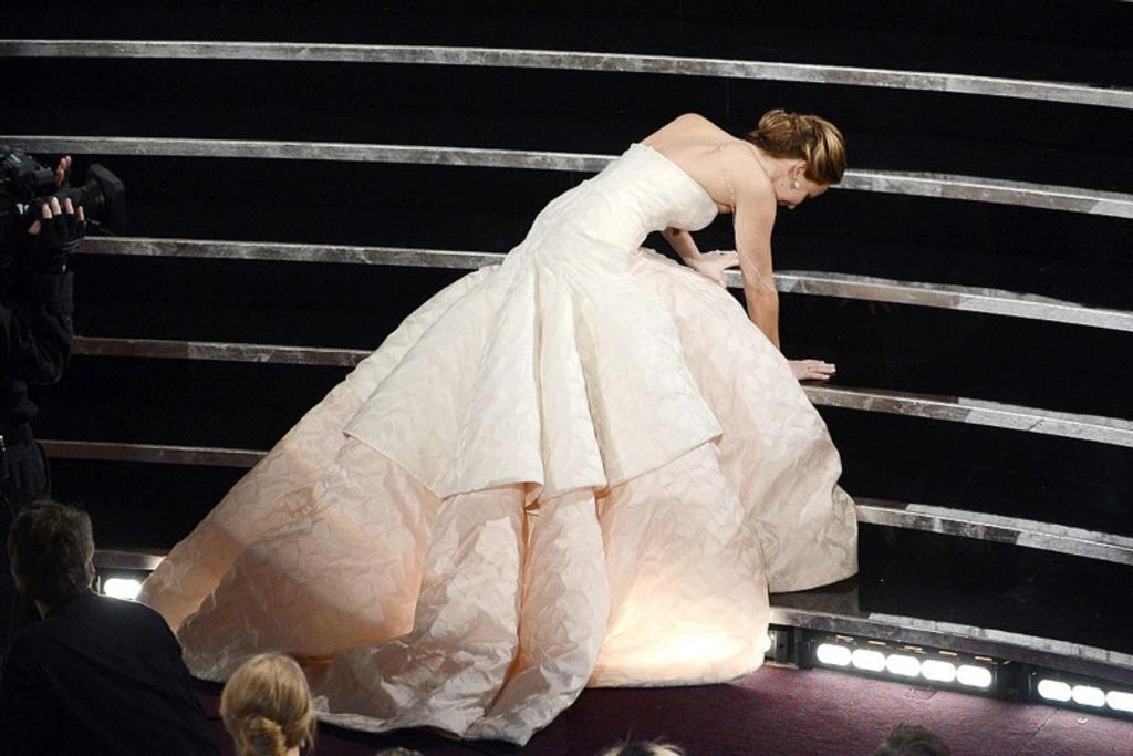 Jennifer Lawrence Oscars Fall