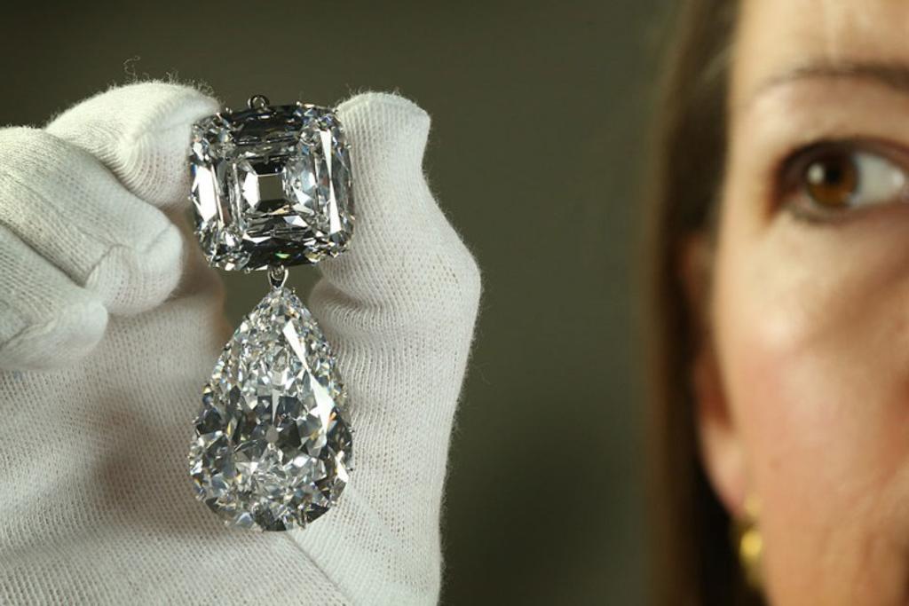 Luxury Cullinan Diamonds Brooch