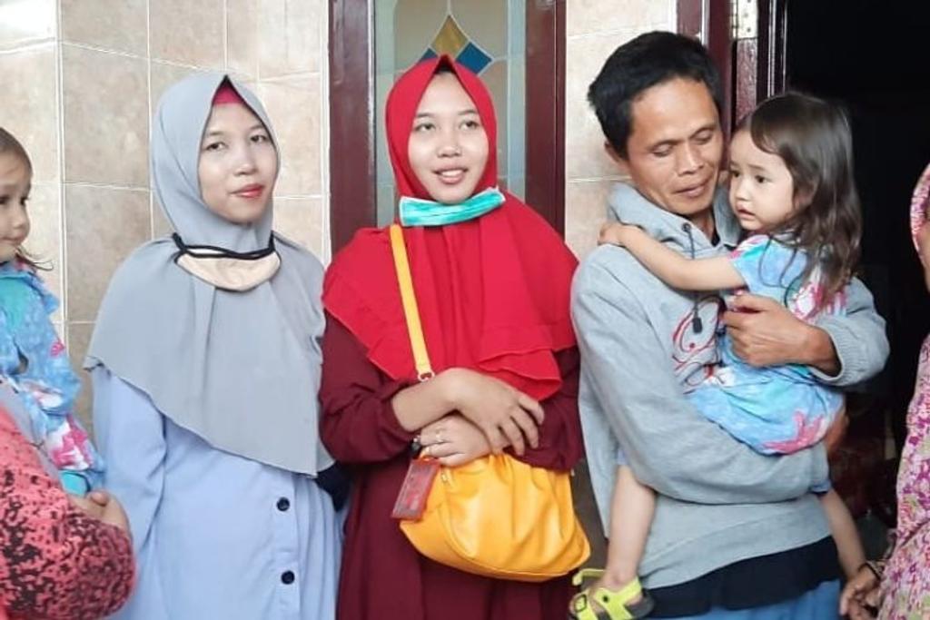 Indonesia, Adopted, Twins, Reunited