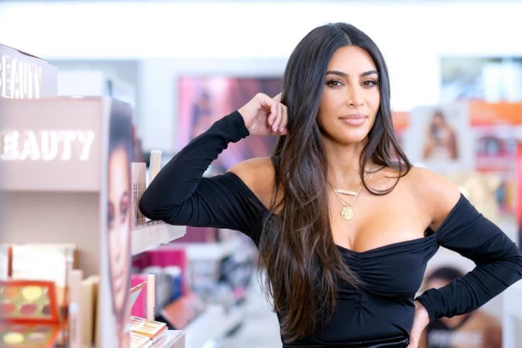 Kim kardashian single divorce