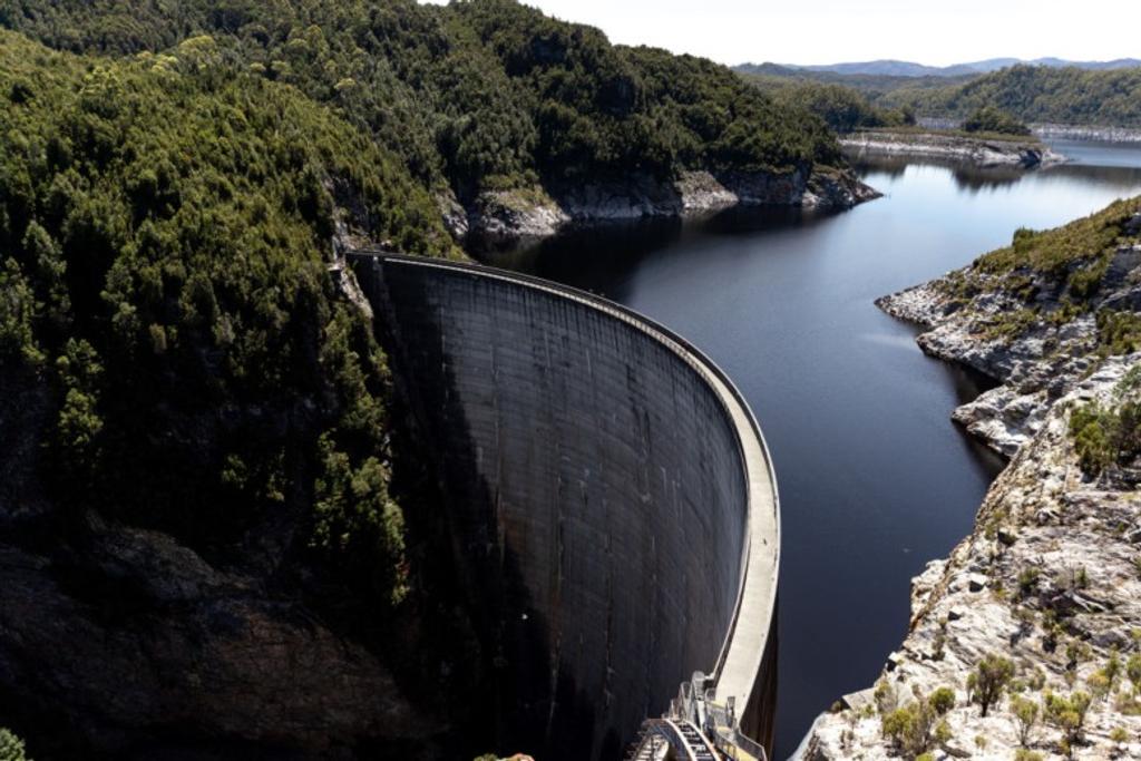 Gordon Dam, famous infrastructures