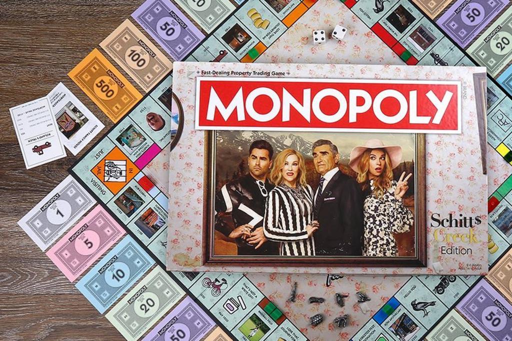 Schitt's Creek Monopoly, Game