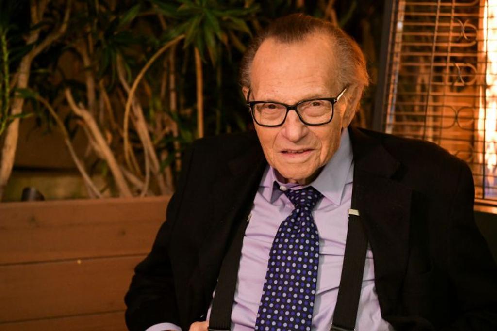 larry king show died