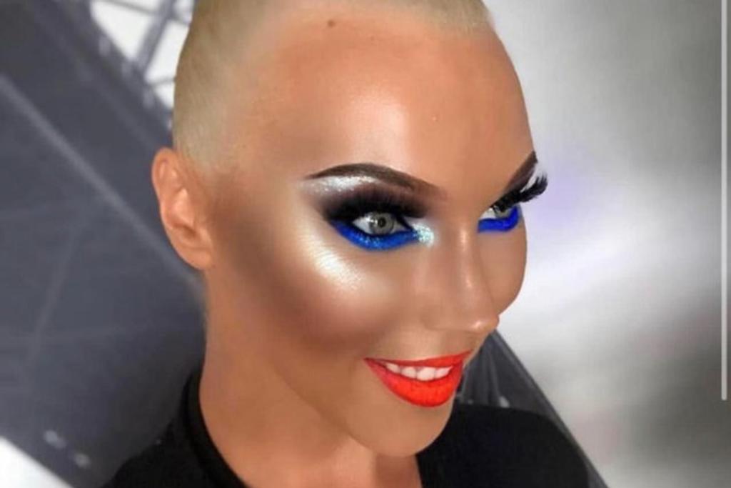 Makeup fails, beauty blunders