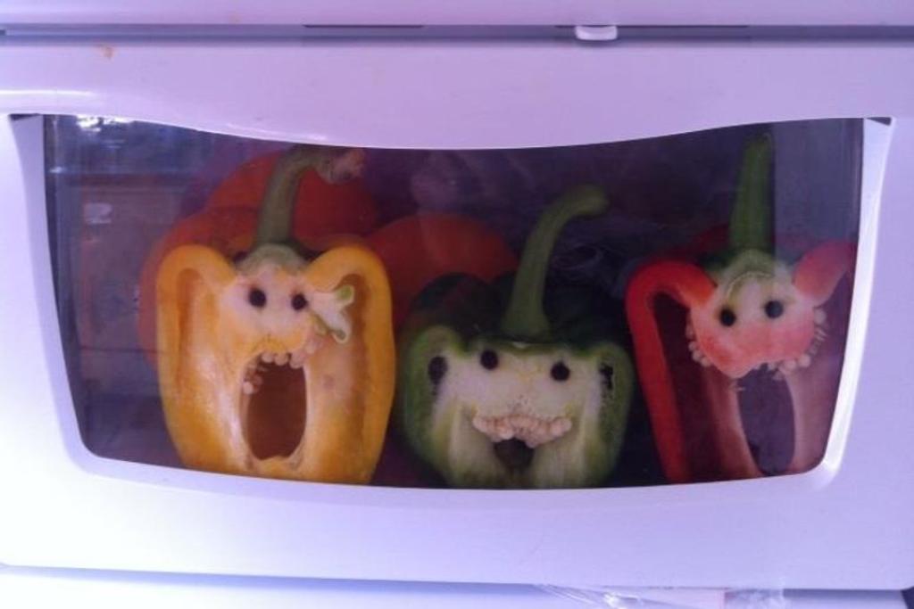 hilarious vegetable peppers Pareidolia