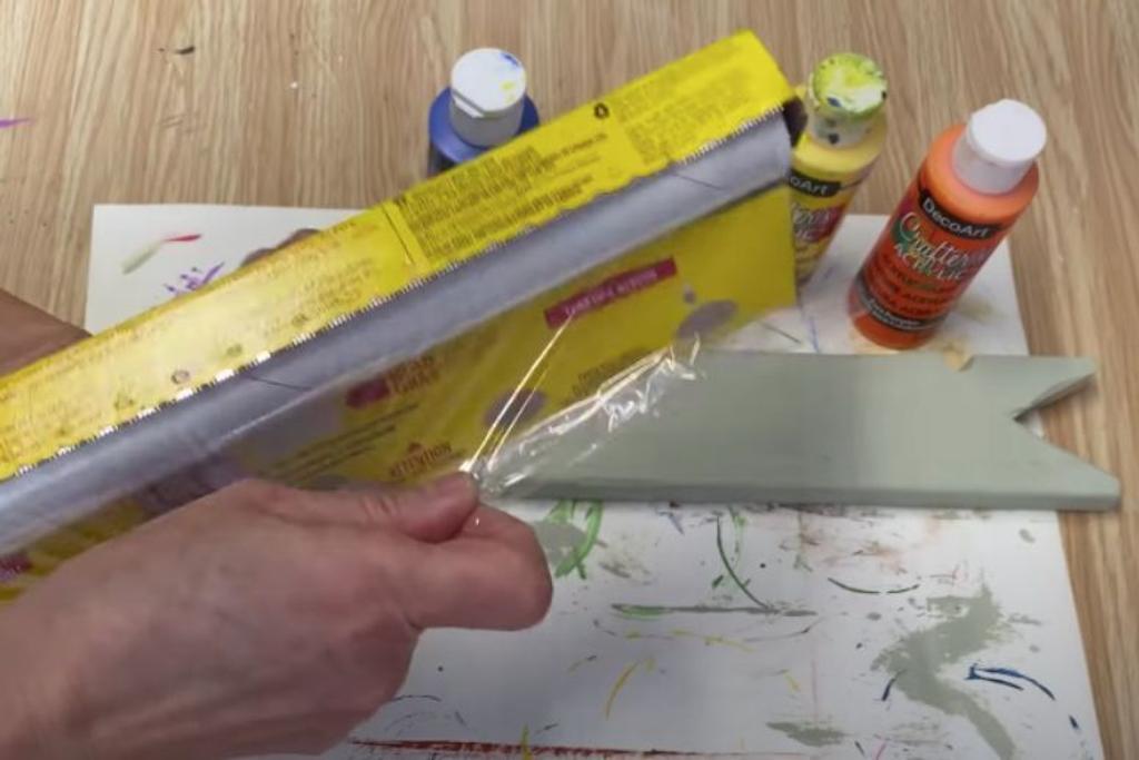 plastic wrap painting hacks