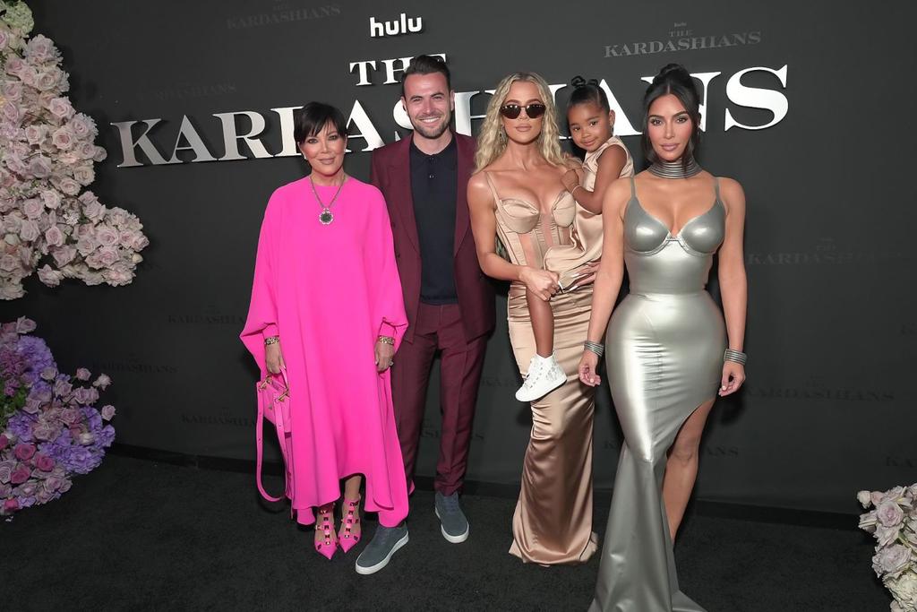 Kardashians, Hulu, Viral, Kim