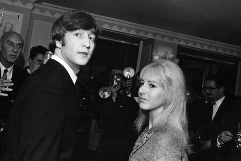 John Lennon wife yoko