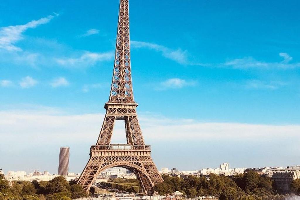 Eiffel Tower tourist attraction