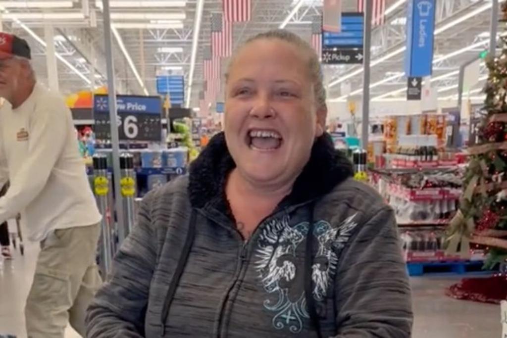 Carmen Kelly Walmart Employee