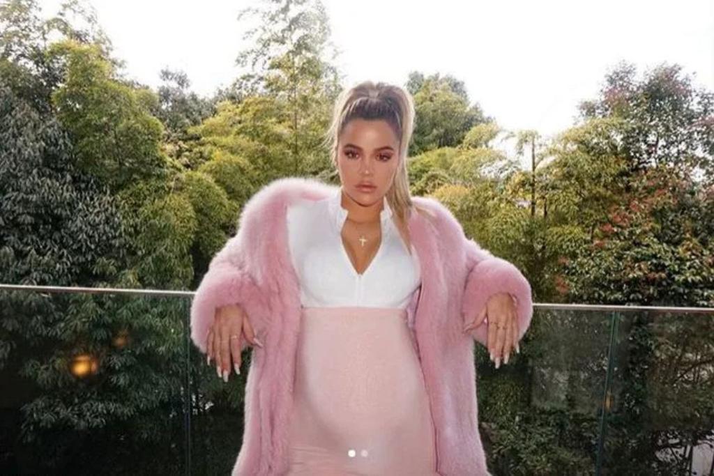 Khloe Kardashian hilarious outfit