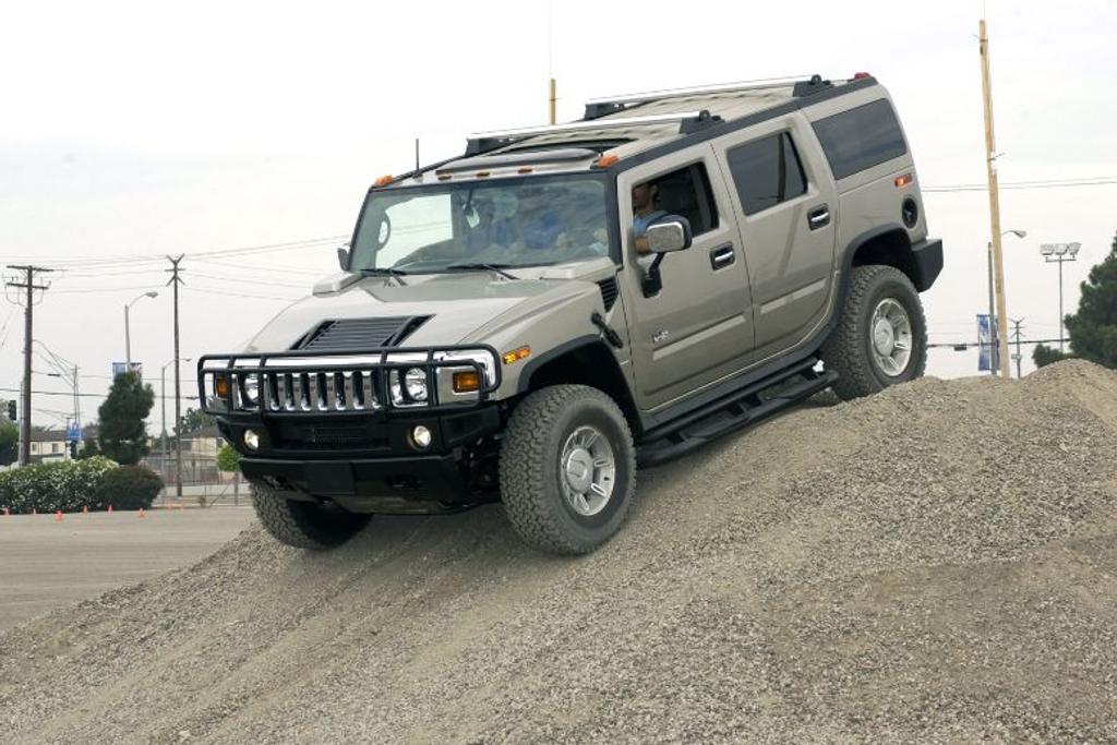 Hummer SUV discontinued vehicle