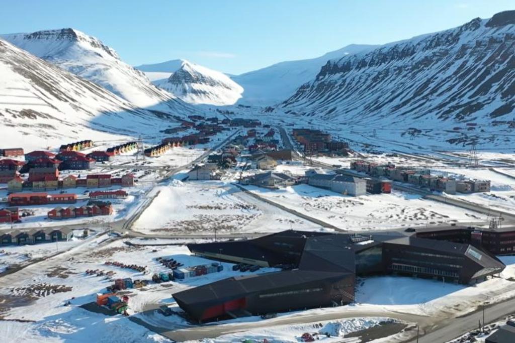 Longyearbyen Svalbard North Pole