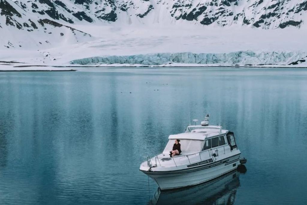 Boat Arctic Water Glaciers