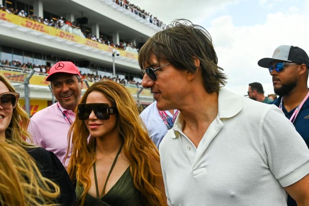 Tom Cruise Shakira dating