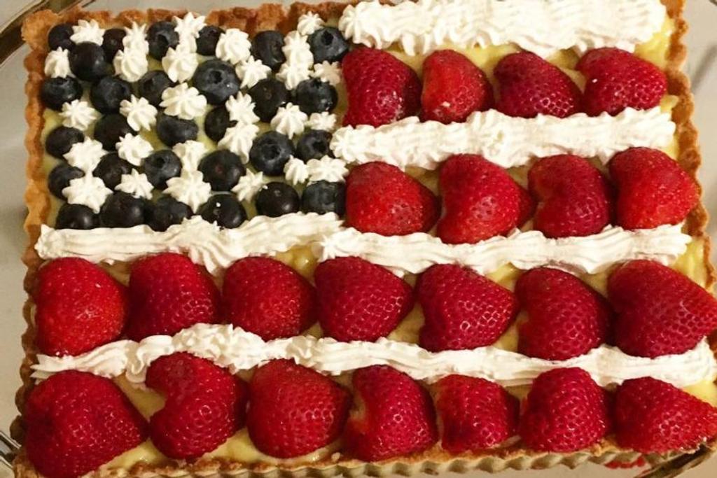 American flag fruit tart