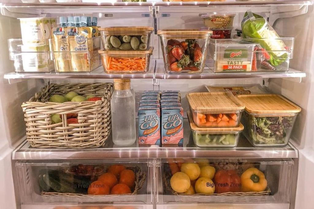 Clear Containers Fridge Tips