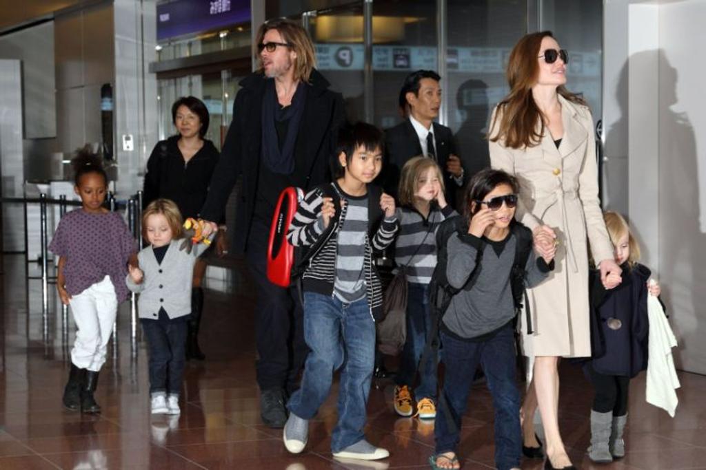 Angelina Jolie Family Pitt