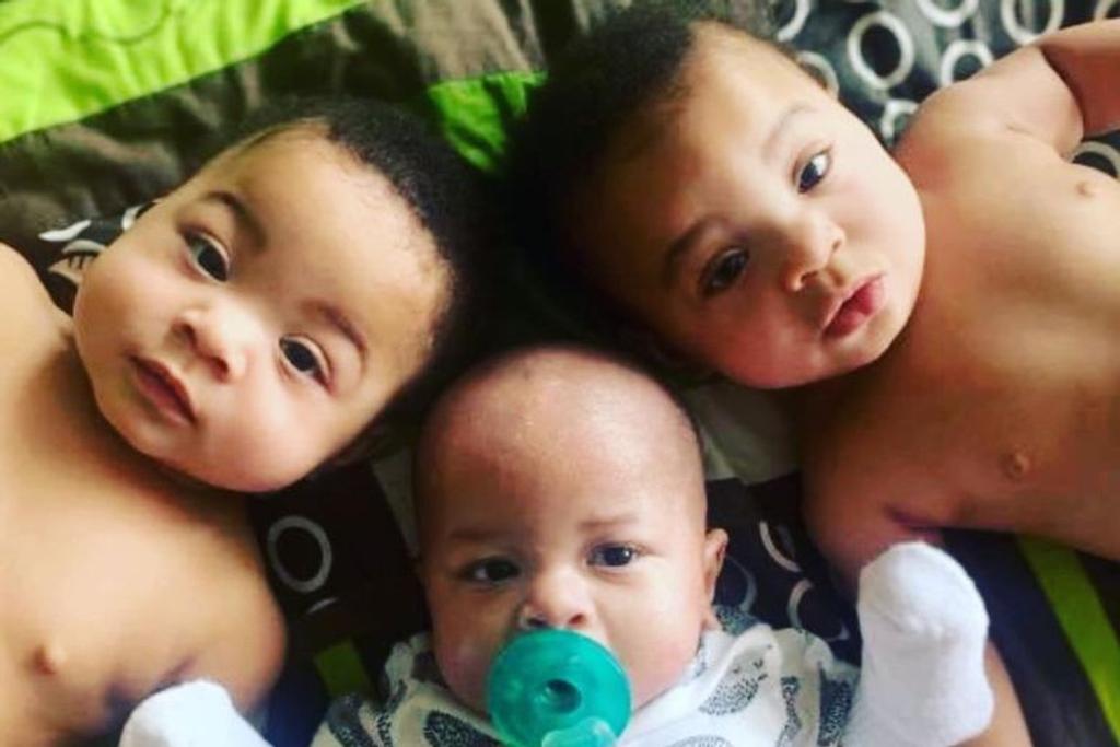 Triplet Babies Nurse Helps