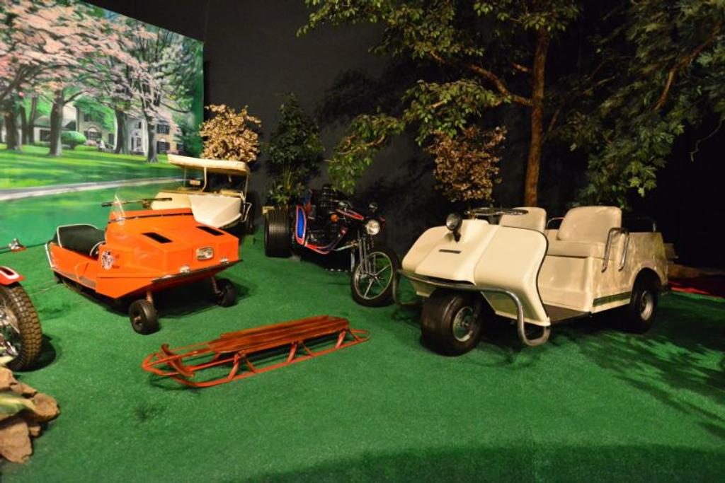 Graceland Elvis Golf Cart