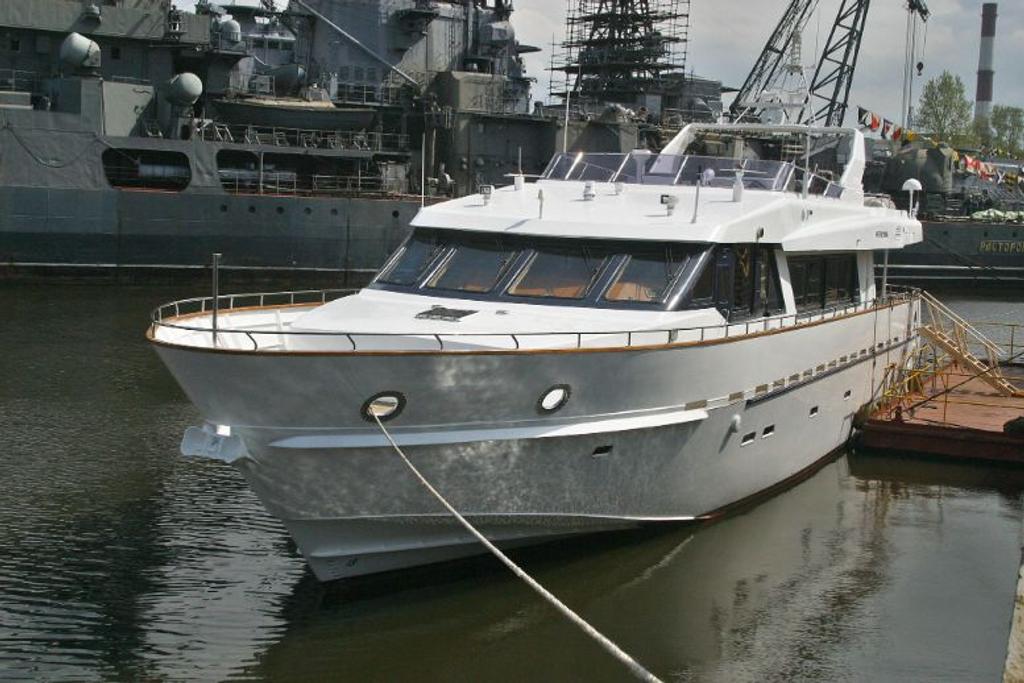 Graceland Elvis FDR Yacht
